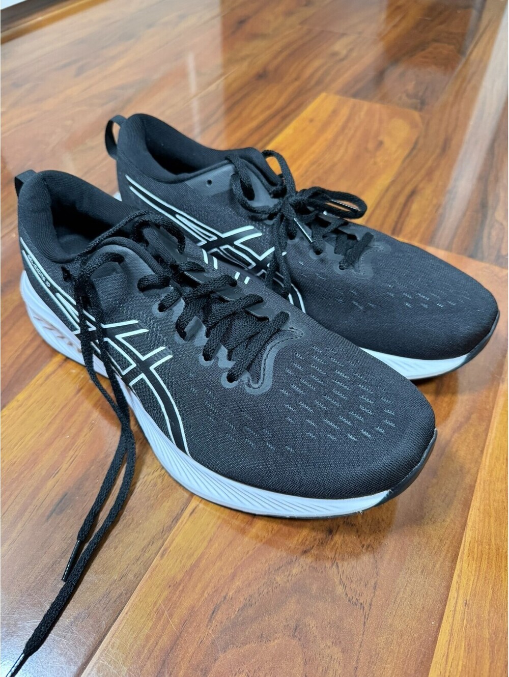 ASICS Gel Excite 10 Men's Size 9.5 Extra Wide 4E Black Athletic Sneaker 1011B599